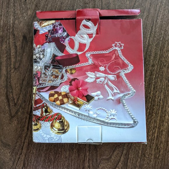 Mikasa "Fiesta" Christmas Tree Platter - Picture 13 of 16